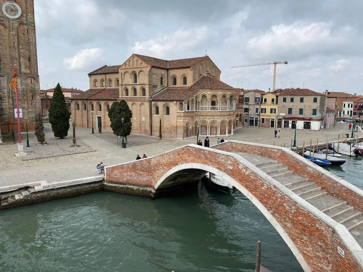 Duomo Murano Apartment With Canal View 0*,